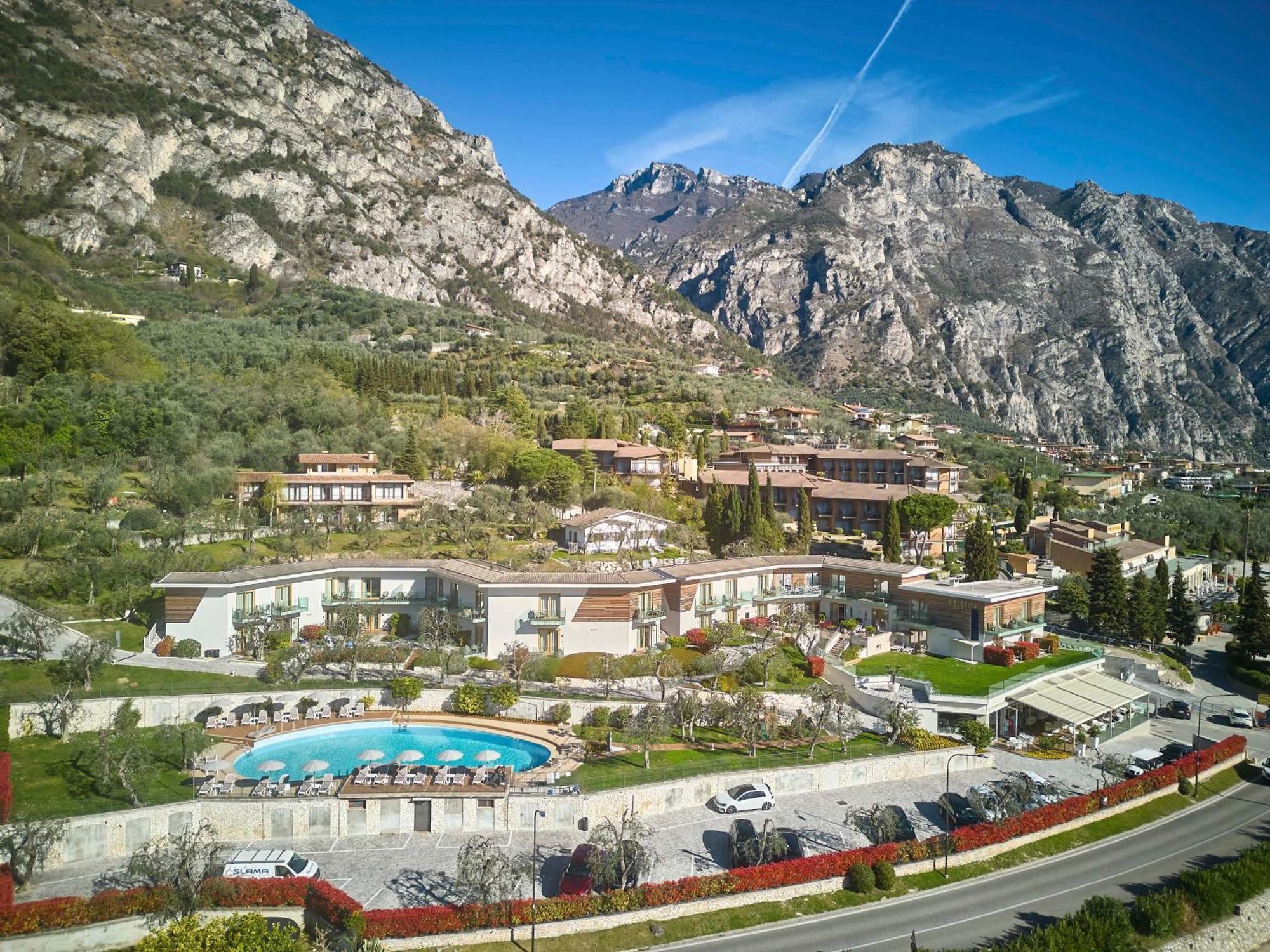 Hotel Atilius - Adults Only Limone sul Garda Bagian luar foto